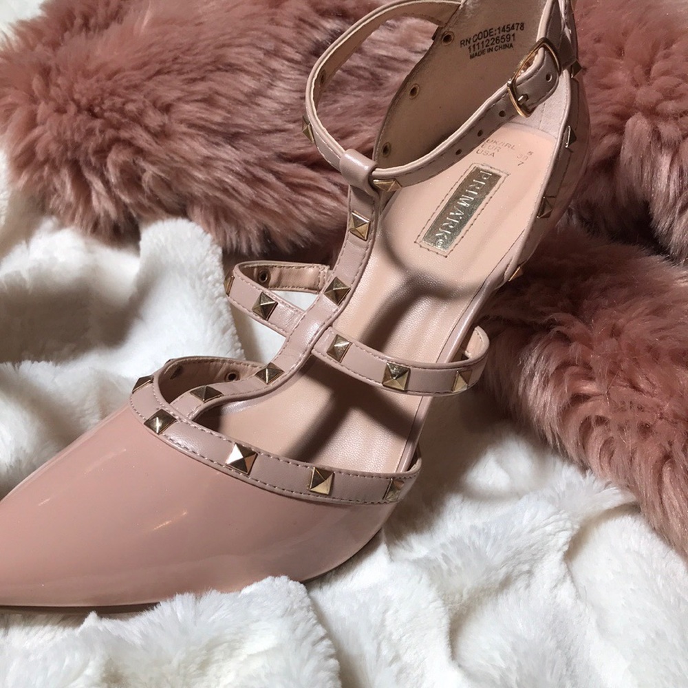 High heels - Picture 2 of 5